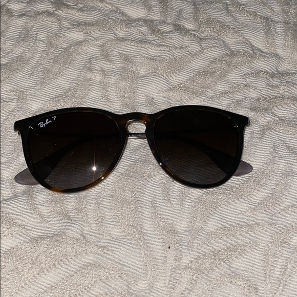 Ray-ban Sunglasses - Picture 1 of 1